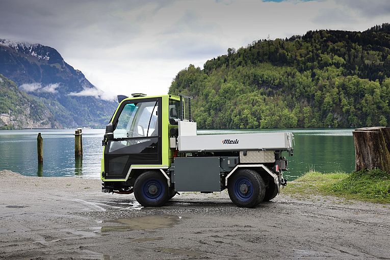 Elektrifiziertes Kommunalfahrzeug der Viktor Meili AG am See